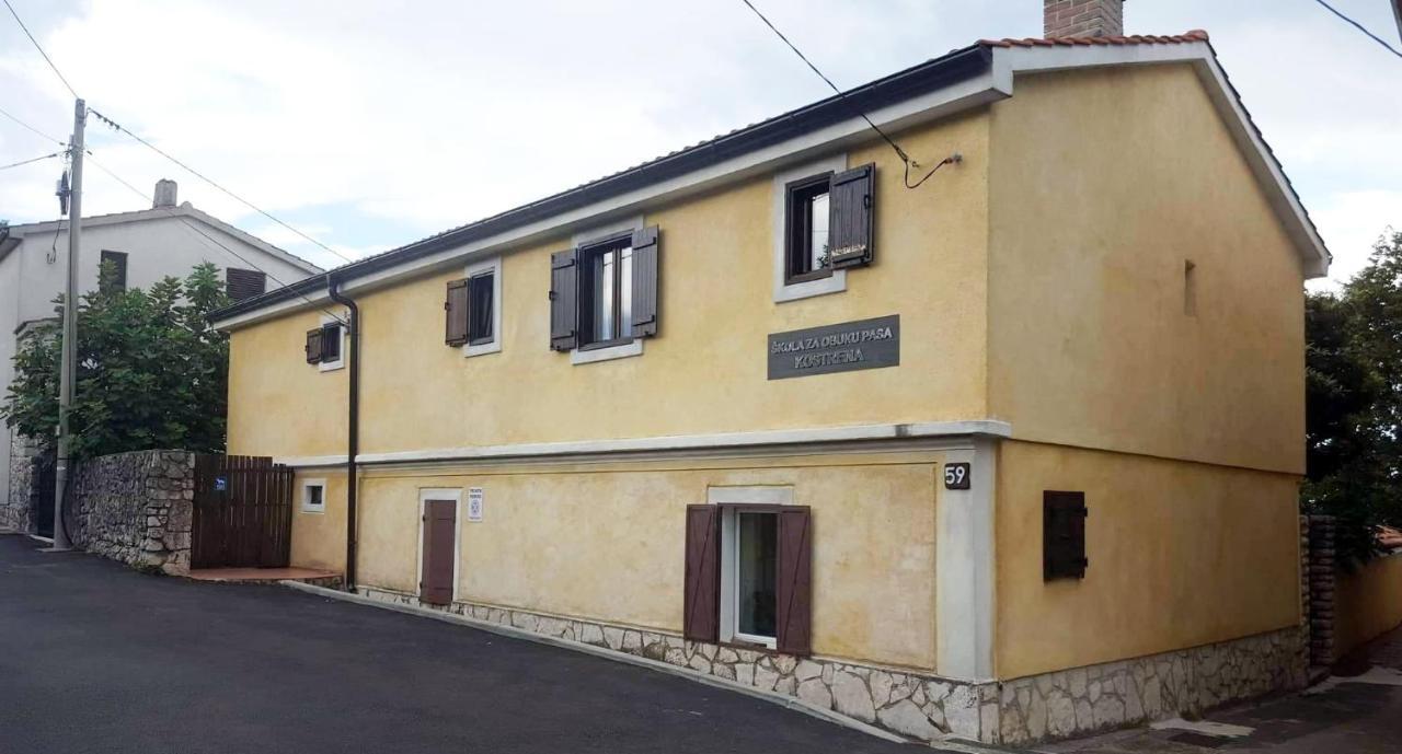 Apartment Ela, Kostrena Rijeka 外观 照片