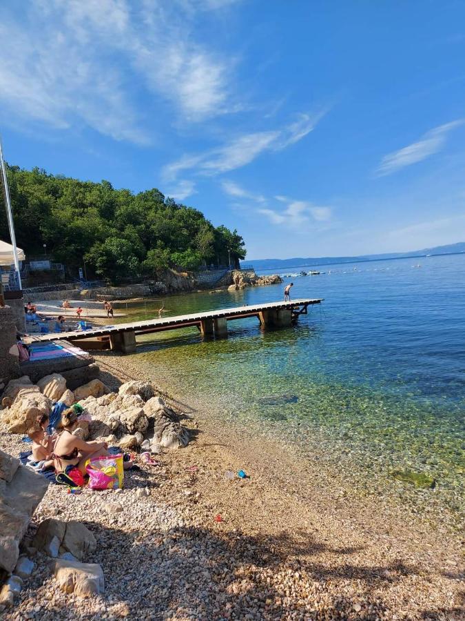 Apartment Ela, Kostrena Rijeka 外观 照片