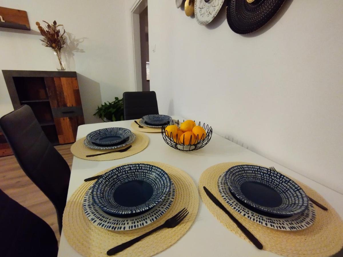 Apartment Ela, Kostrena Rijeka 外观 照片