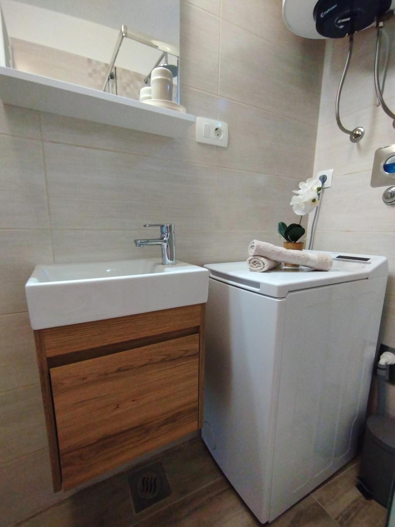 Apartment Ela, Kostrena Rijeka 外观 照片