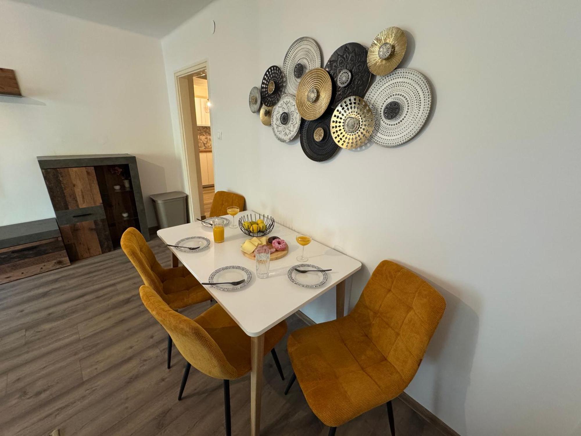 Apartment Ela, Kostrena Rijeka 外观 照片