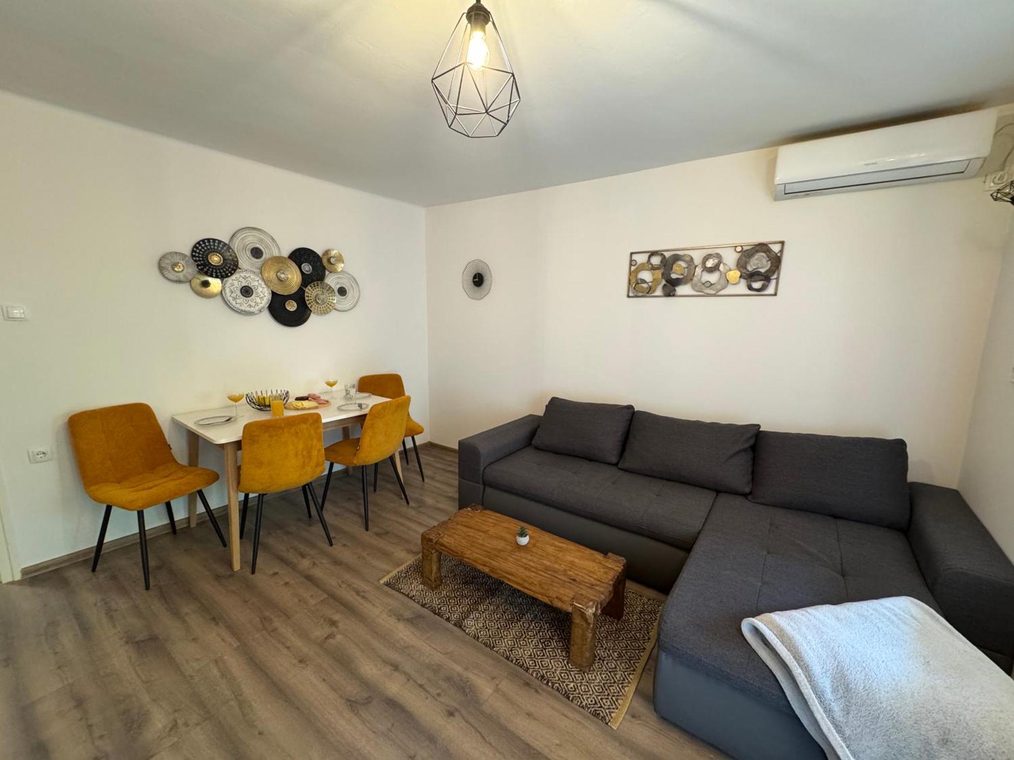 Apartment Ela, Kostrena Rijeka 外观 照片