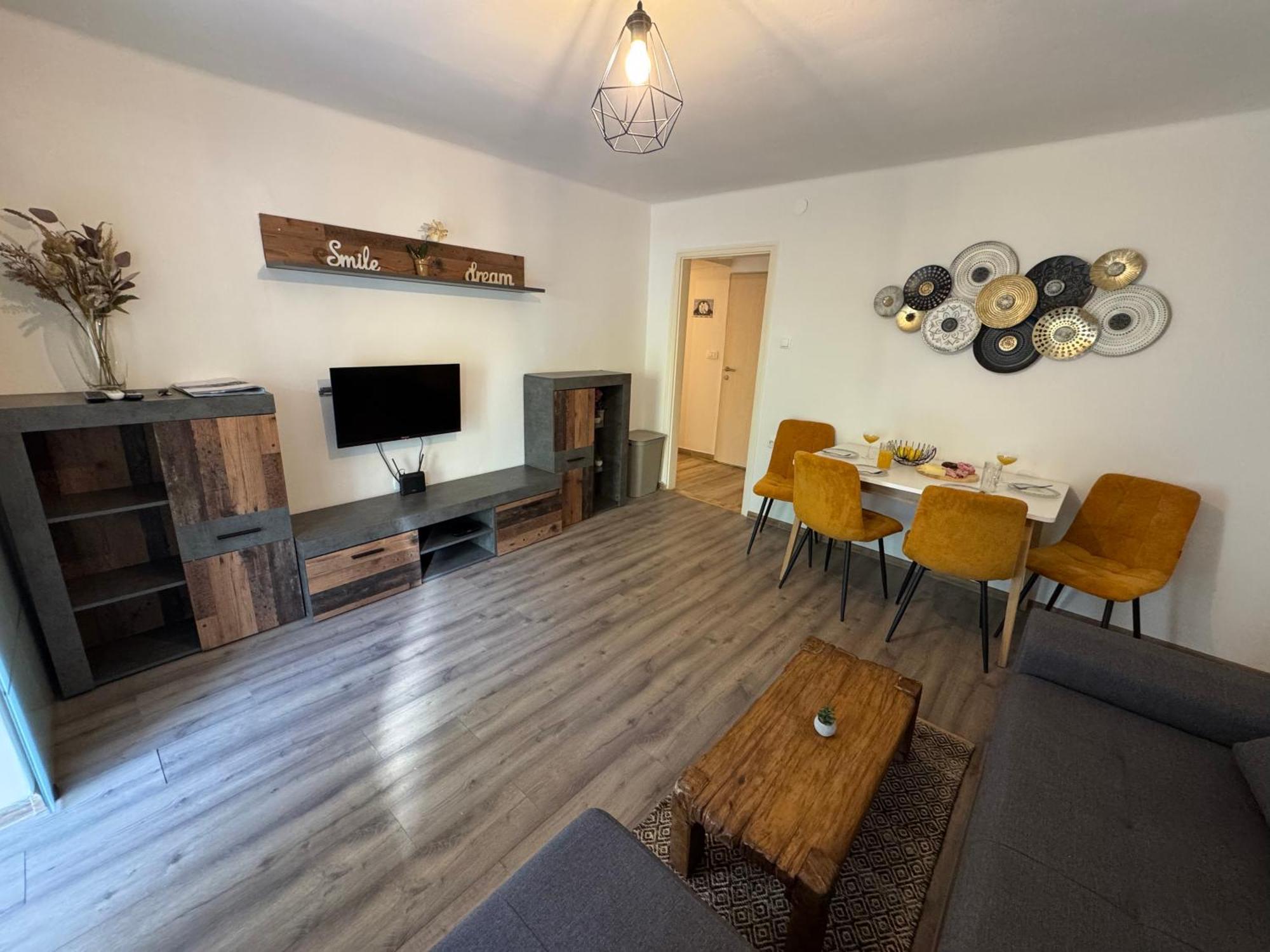 Apartment Ela, Kostrena Rijeka 外观 照片